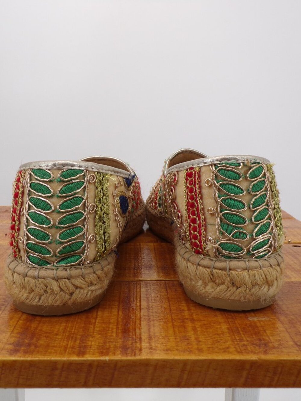 Macarena Espadrilles Women's US 8 - 8.5 Flat Slip On Colorful Fabric and Detail - Picture 4 of 12